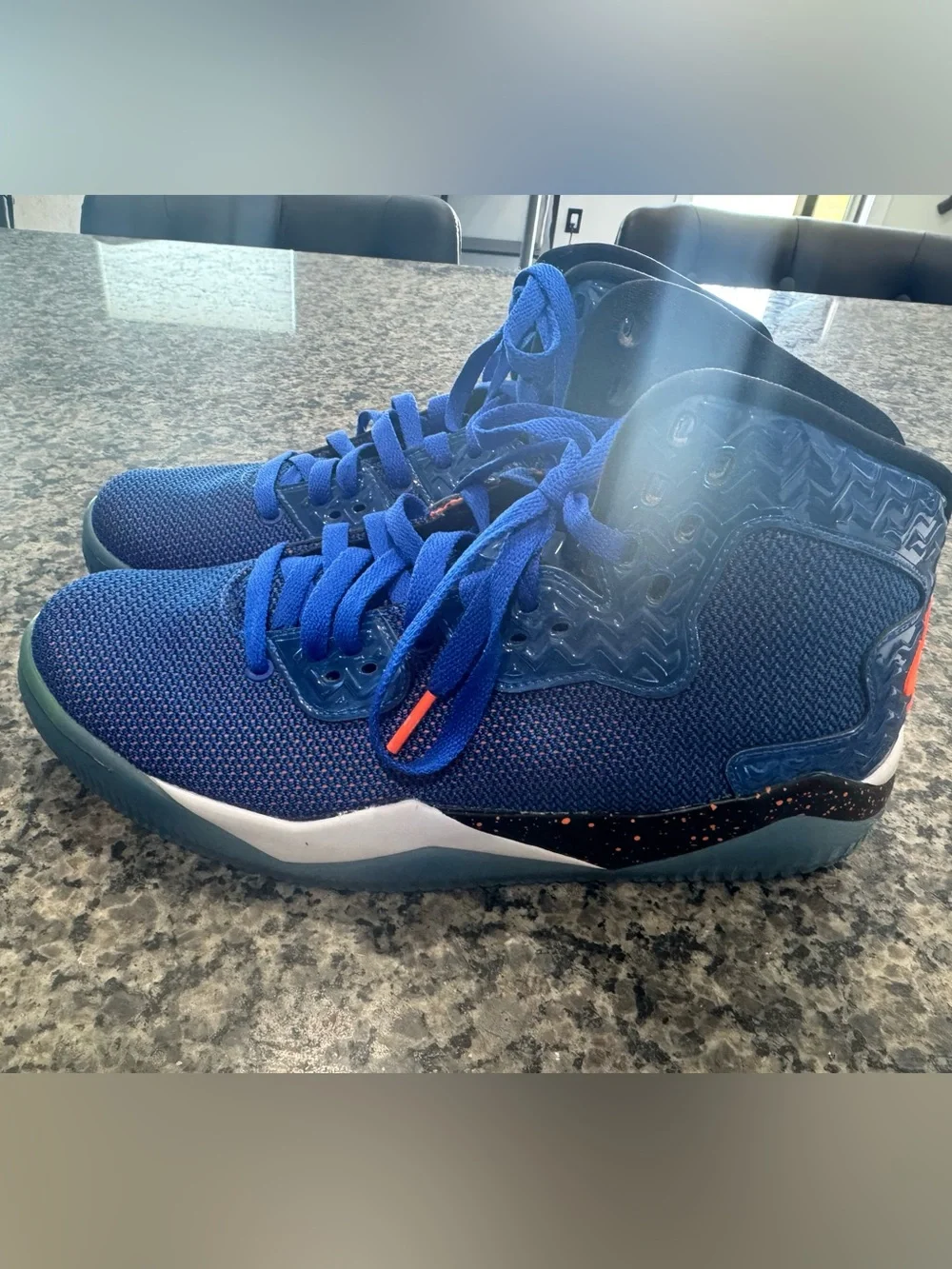 Jordan Men's High-Top Athletic Sneakers Spike 40 Knicks gently used size 8